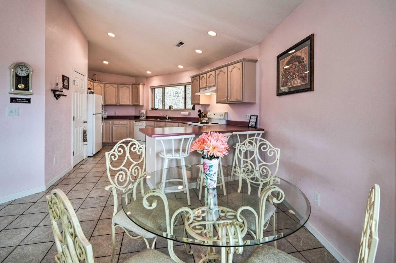 Charming Burnsville Apt With Mountain Views And Deck! Екстериор снимка