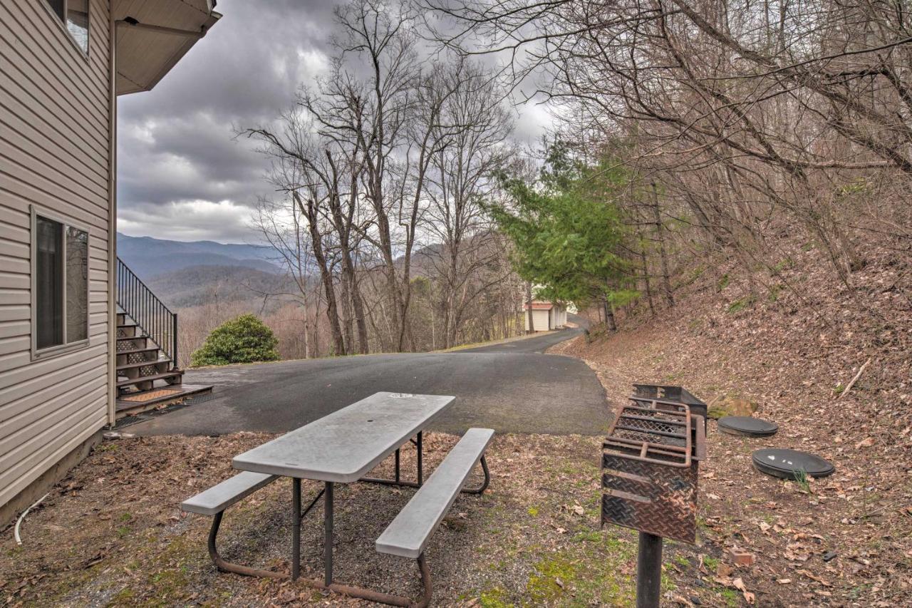 Charming Burnsville Apt With Mountain Views And Deck! Екстериор снимка