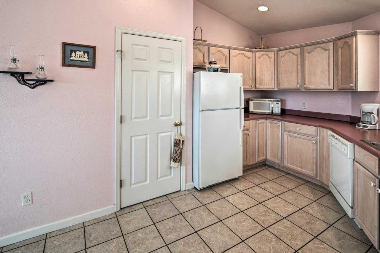 Charming Burnsville Apt With Mountain Views And Deck! Екстериор снимка